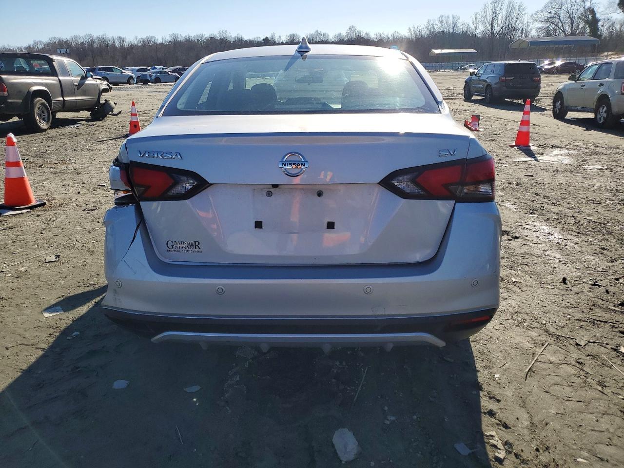 Nissan Versa Sv