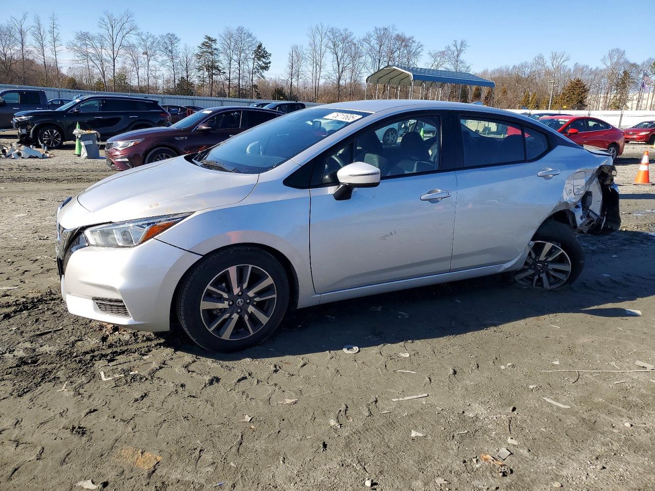Salvage Nissan Versa Image