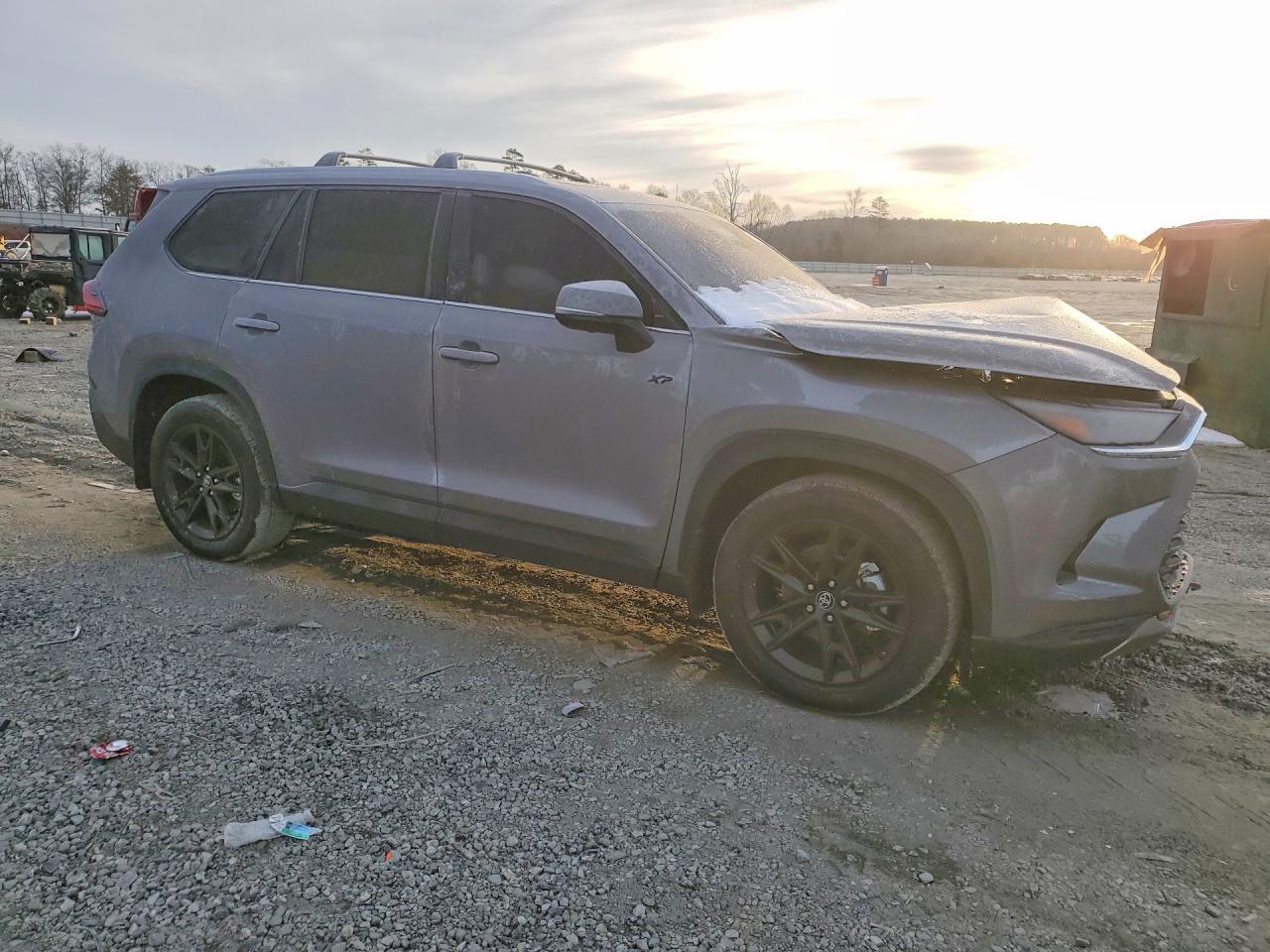 Toyota Grand High Le