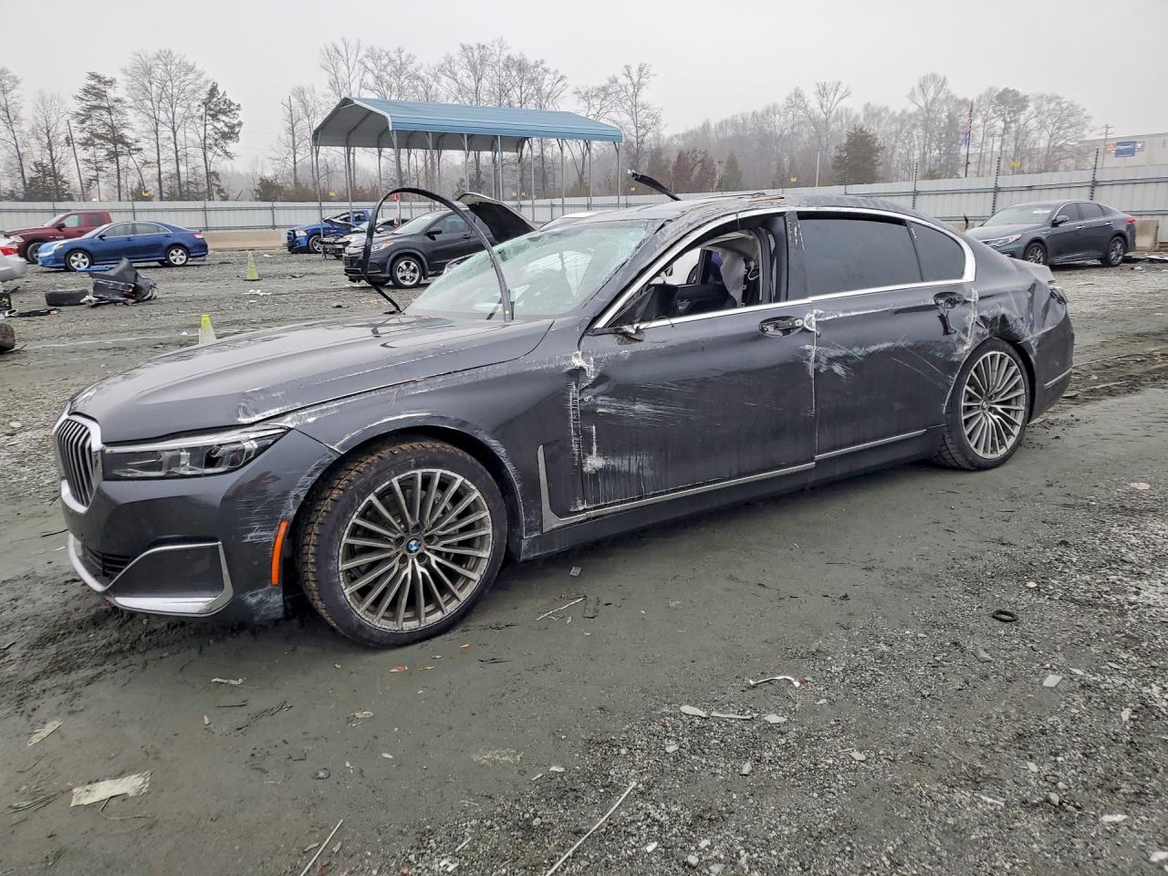 Salvage BMW 7 Series Image