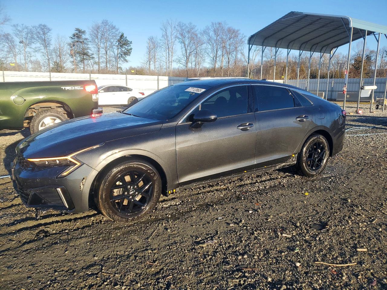 Salvage Kia K5 Image
