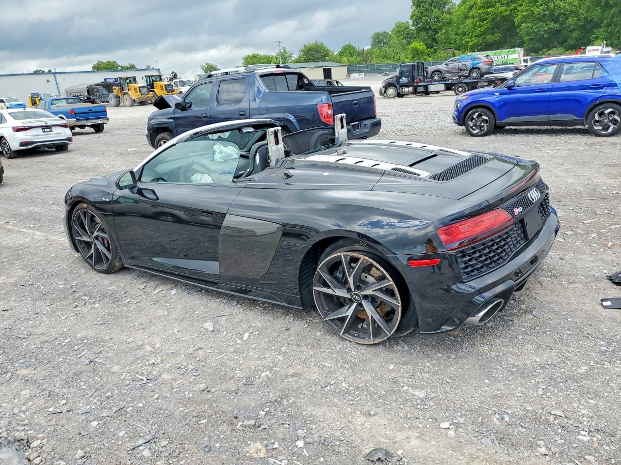 Audi R8