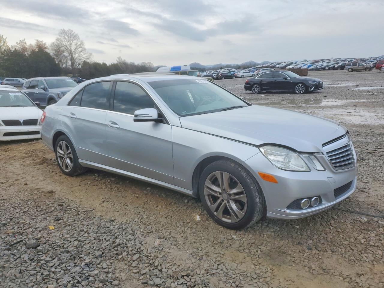 Mercedes-Benz E-Class 350
