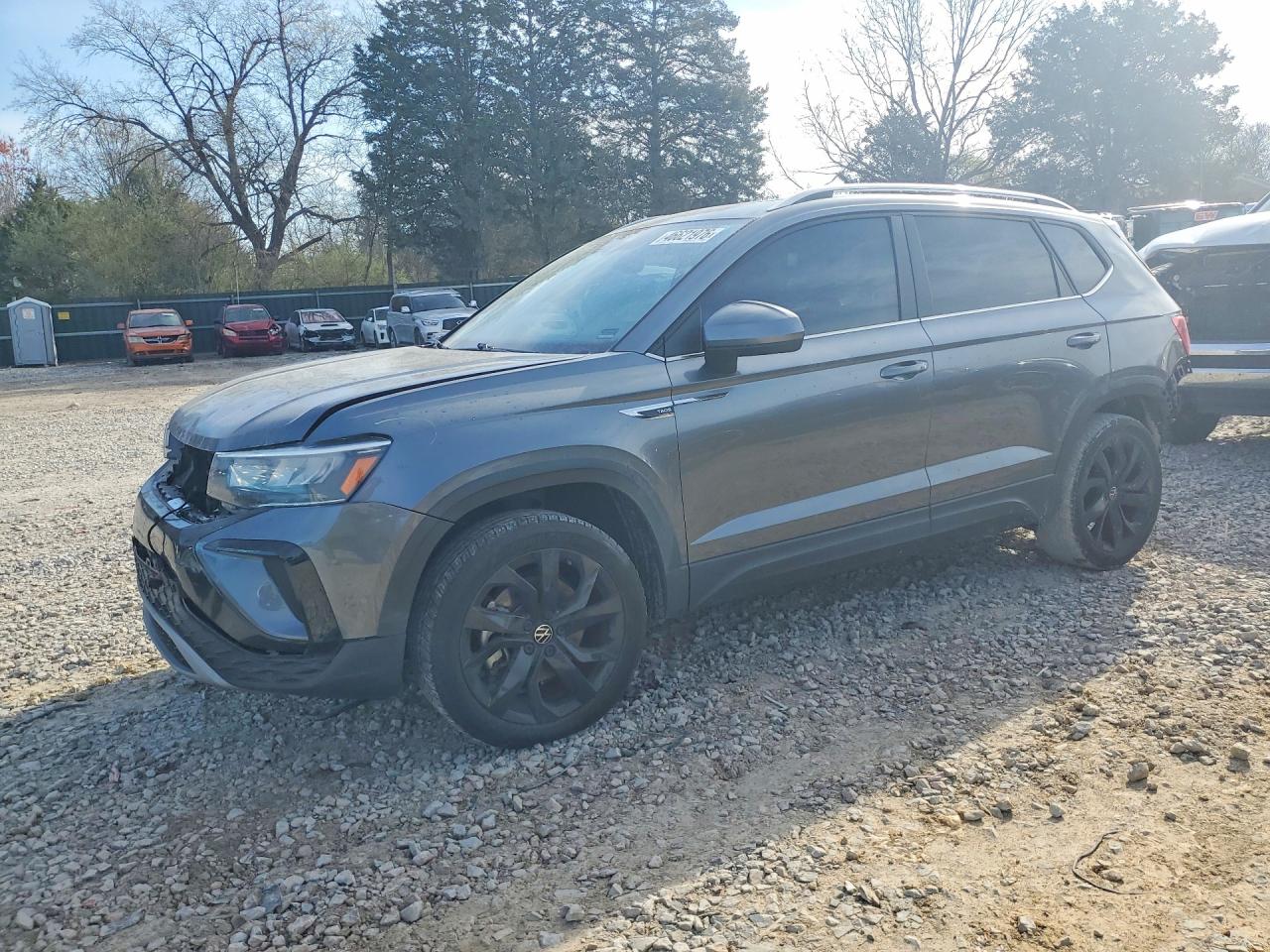 Salvage Volkswagen Taos Image