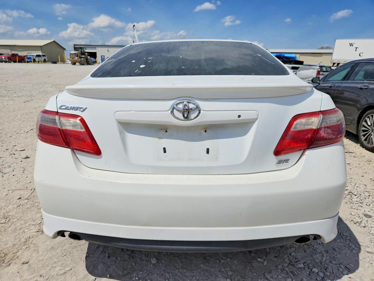 Toyota Camry Se V6