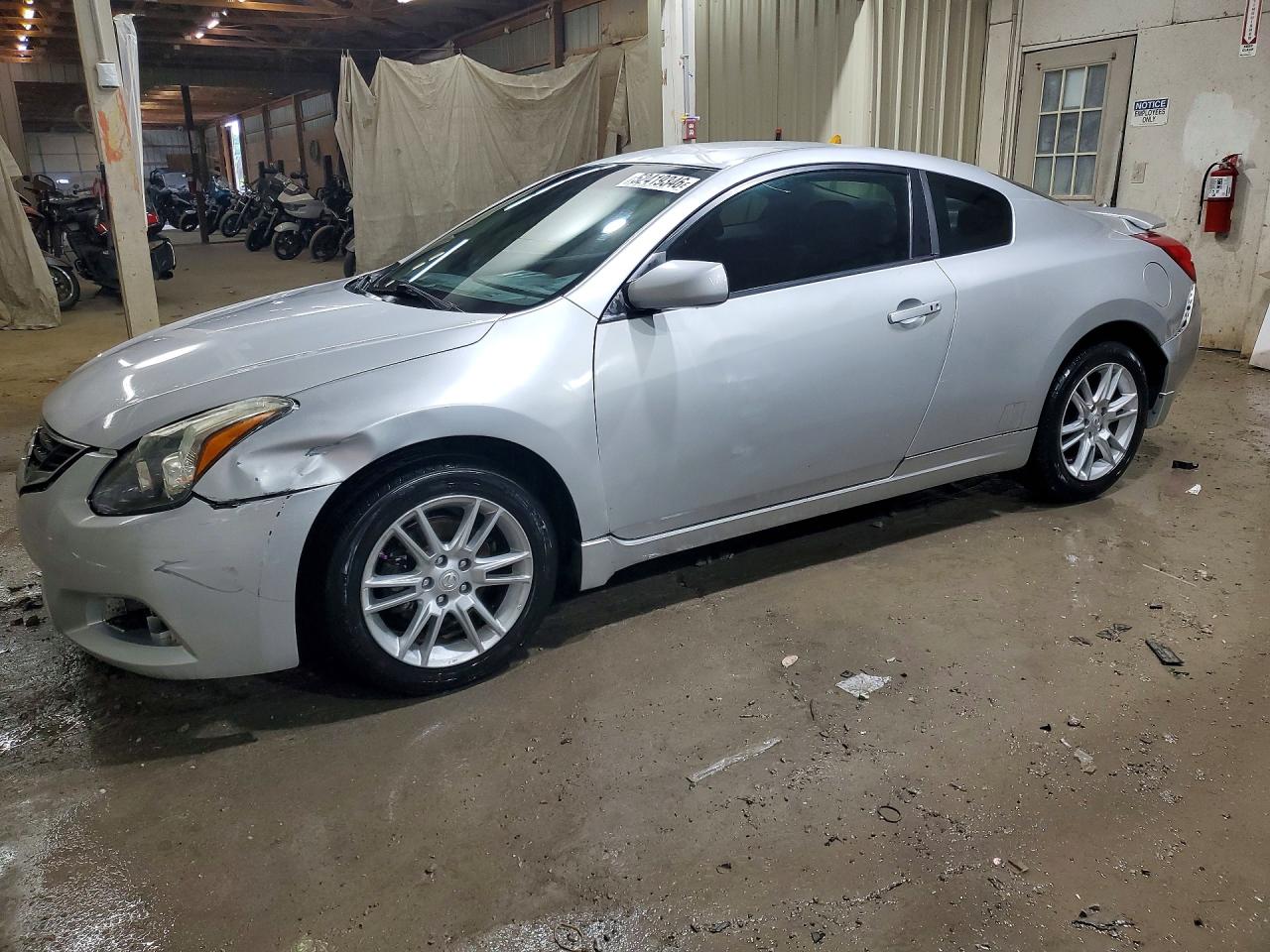 Salvage Nissan Altima Image