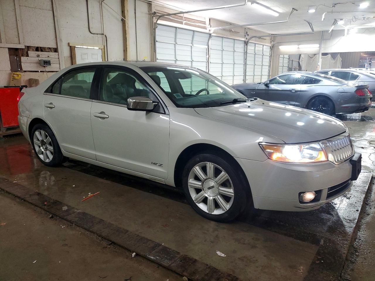 Lincoln MKZ