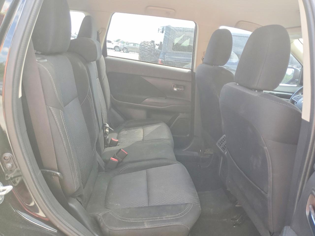 Mitsubishi Outlander Es