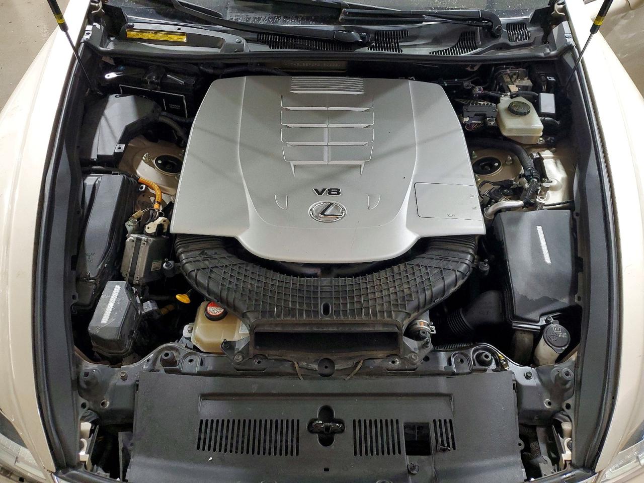 Lexus LS 460