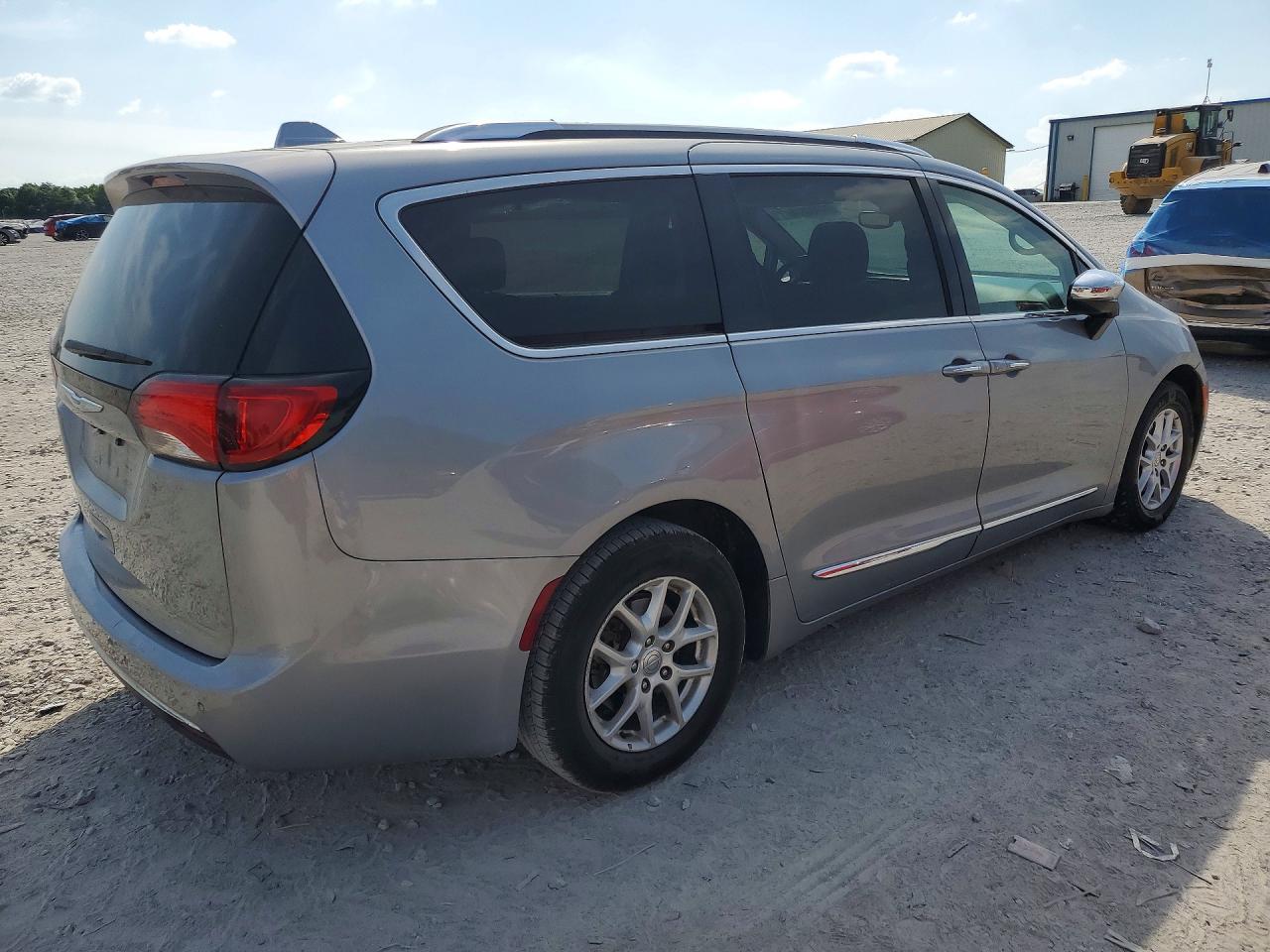 Chrysler Pacifica Touring L