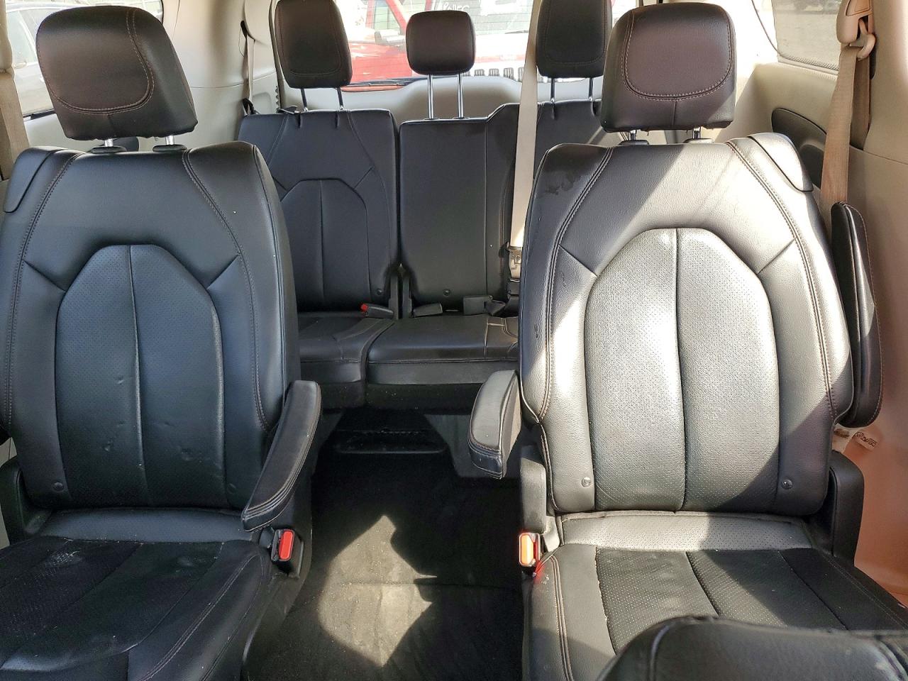 Chrysler Pacifica Touring L