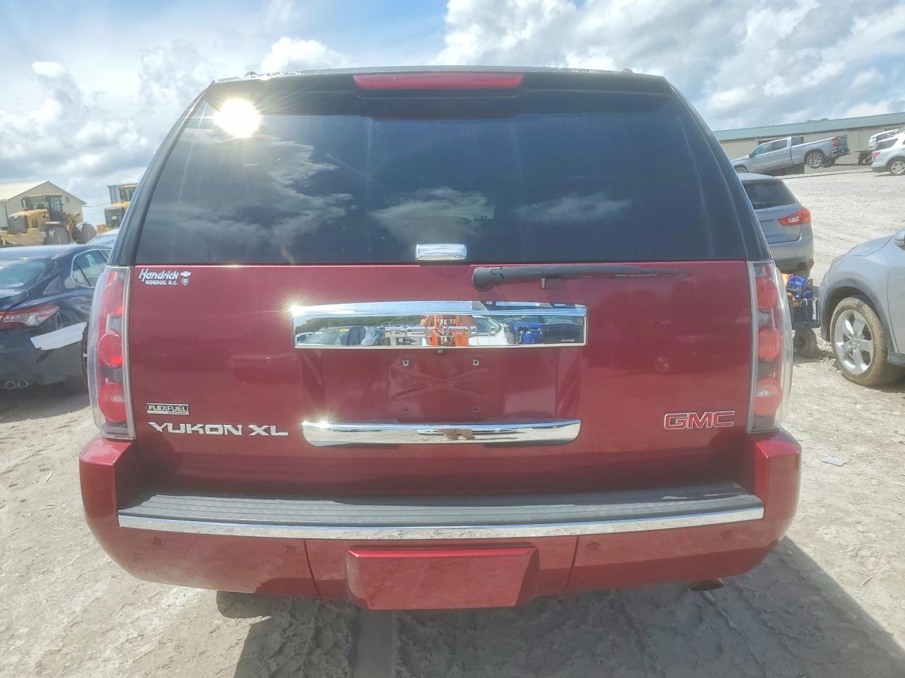 GMC Yukon Denali