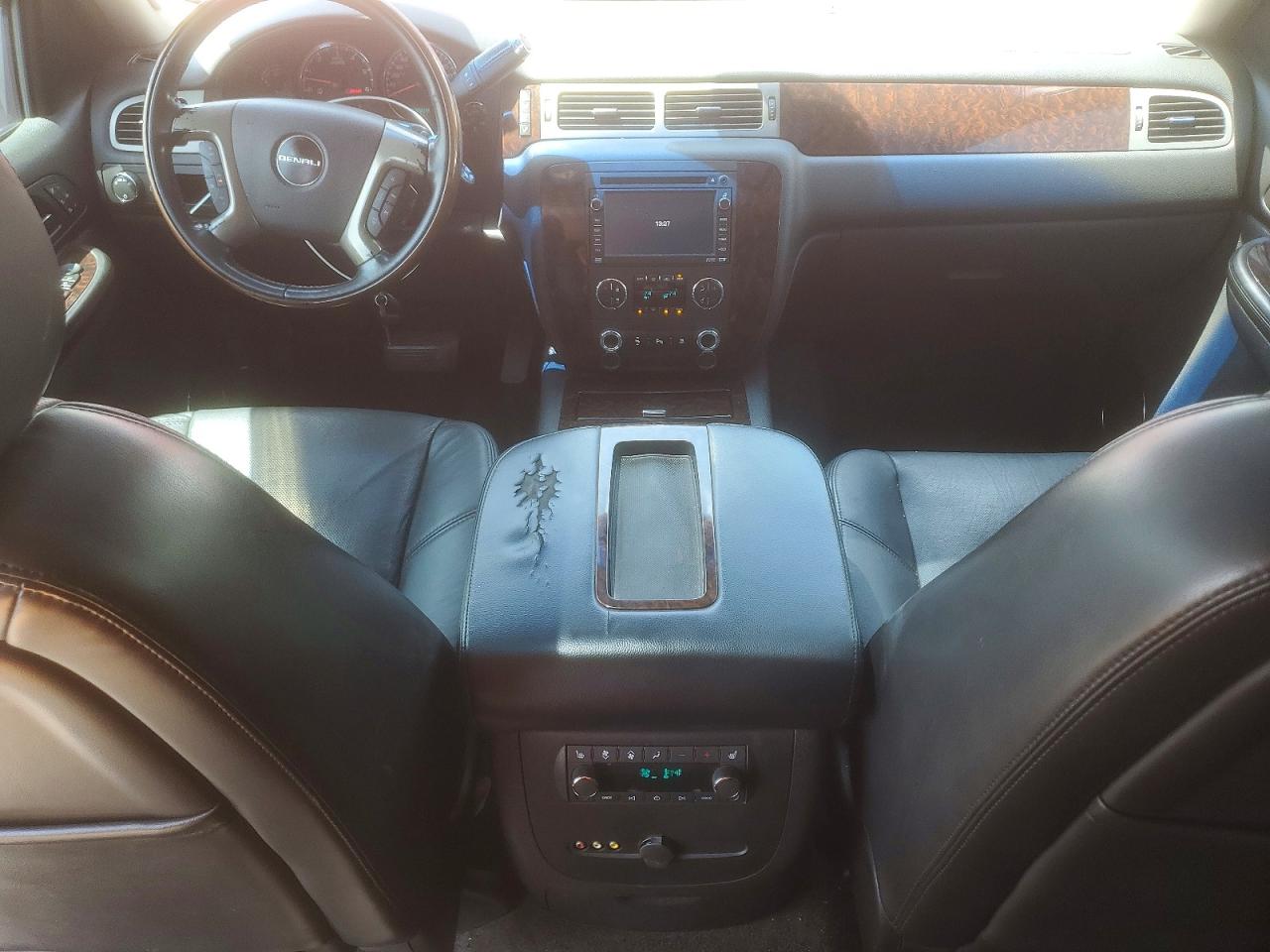 GMC Yukon Denali