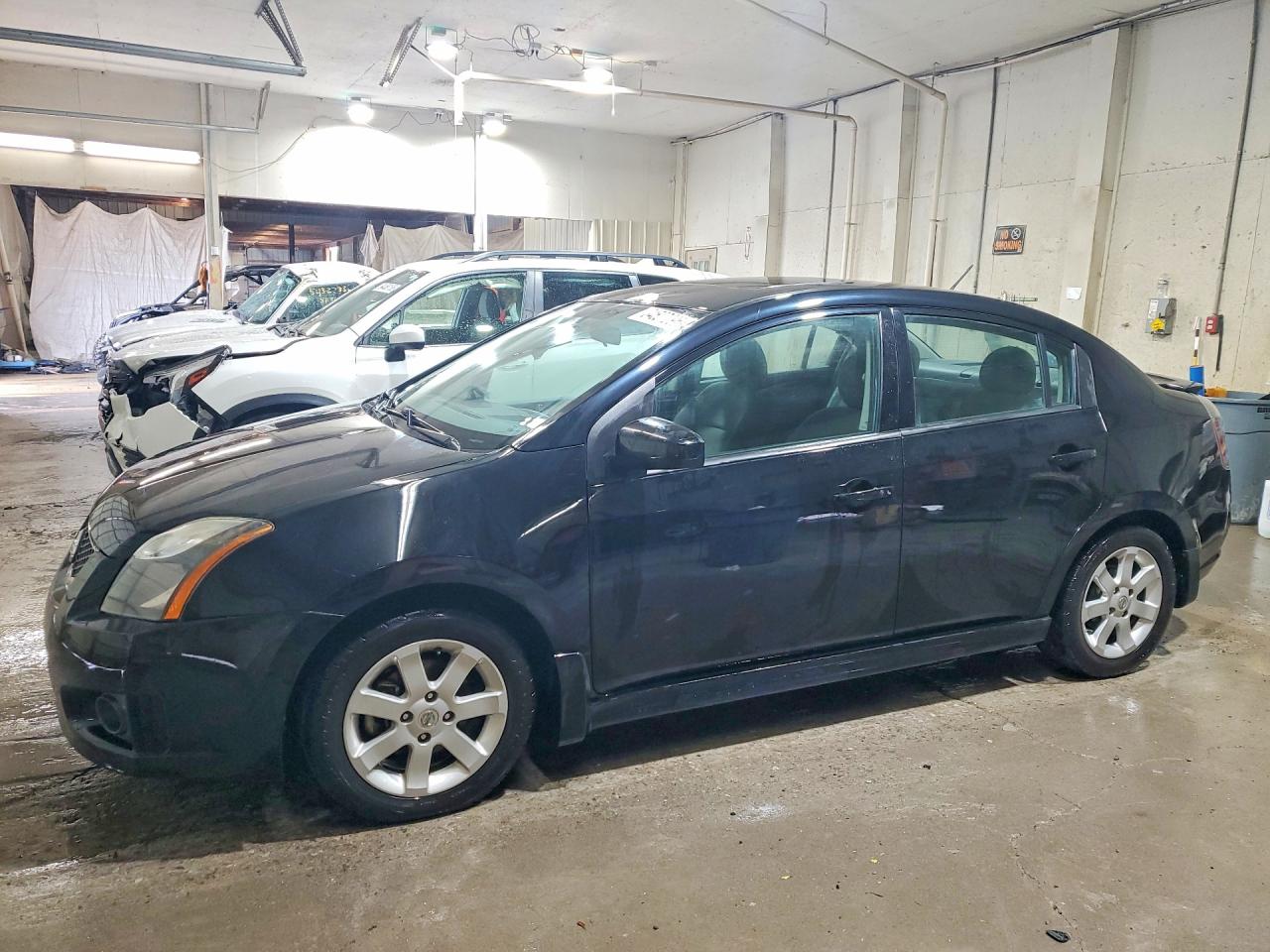 Salvage Nissan Sentra Image
