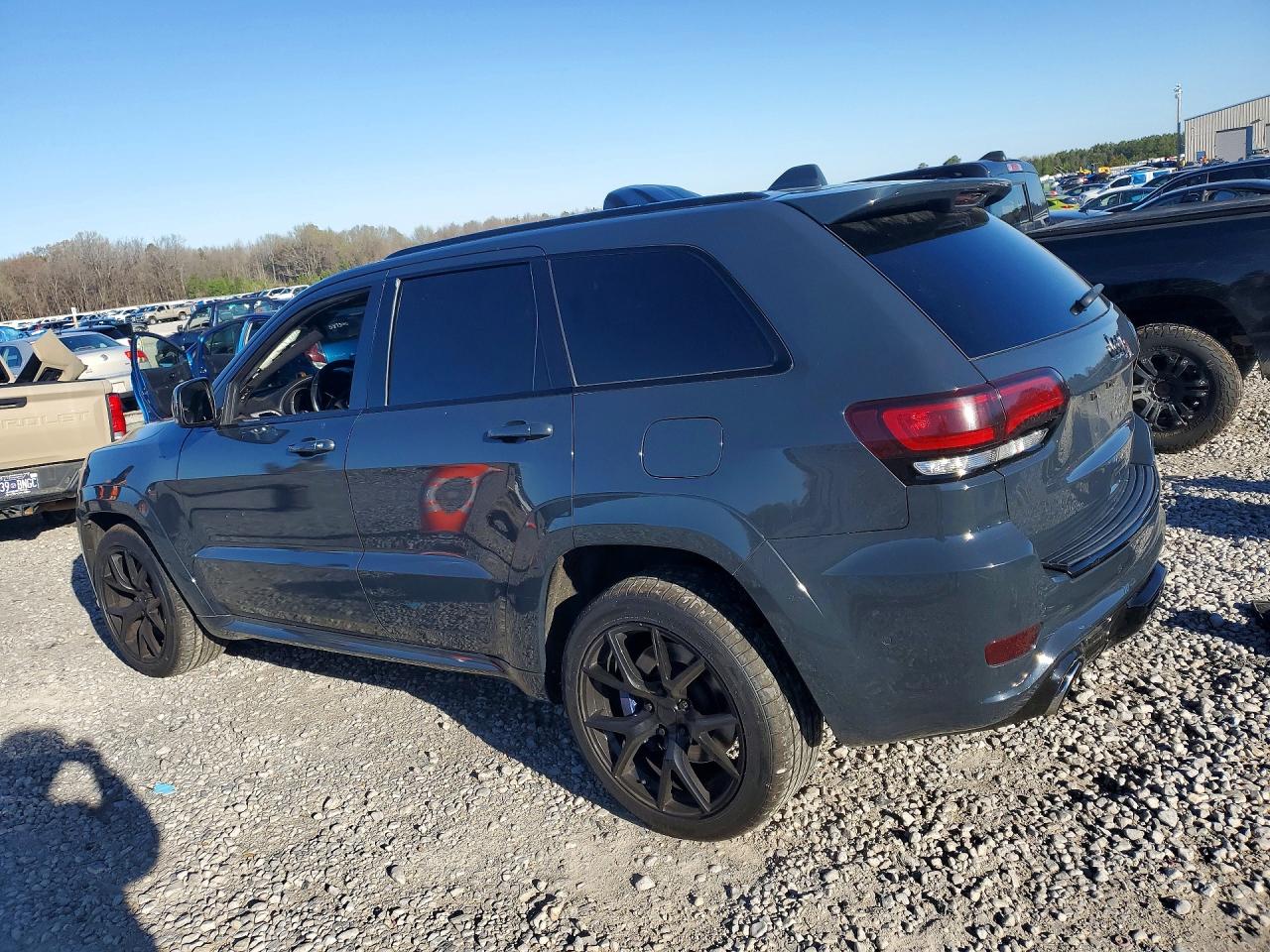 Jeep Cherokee Srt-8