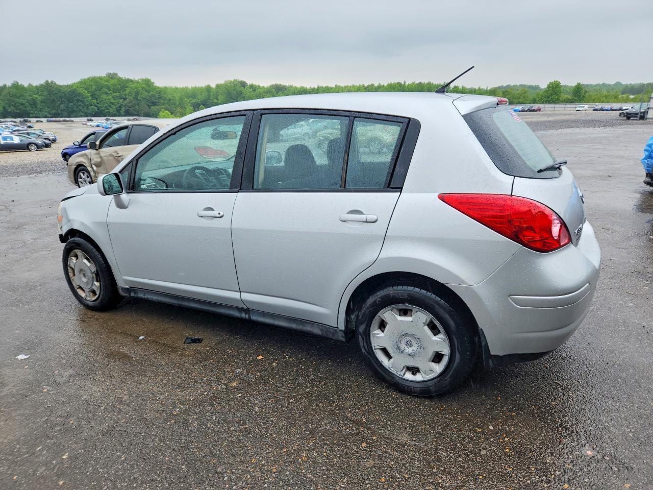Nissan Versa 1.8 S