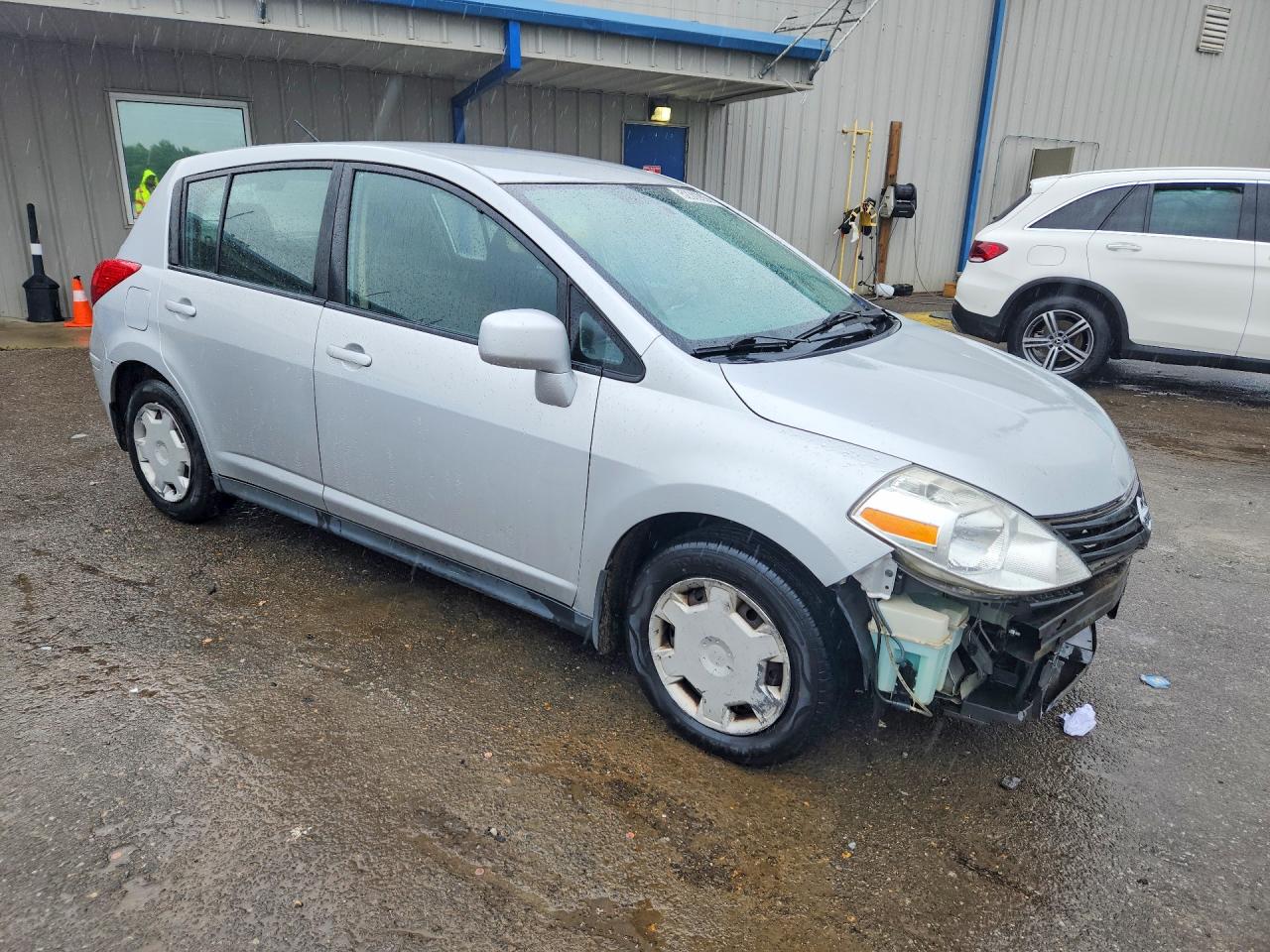 Nissan Versa 1.8 S