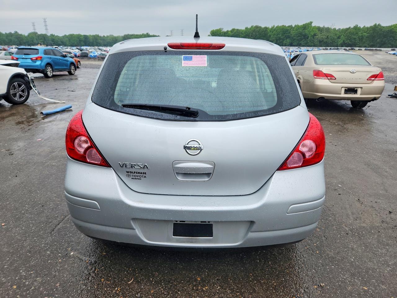 Nissan Versa 1.8 S