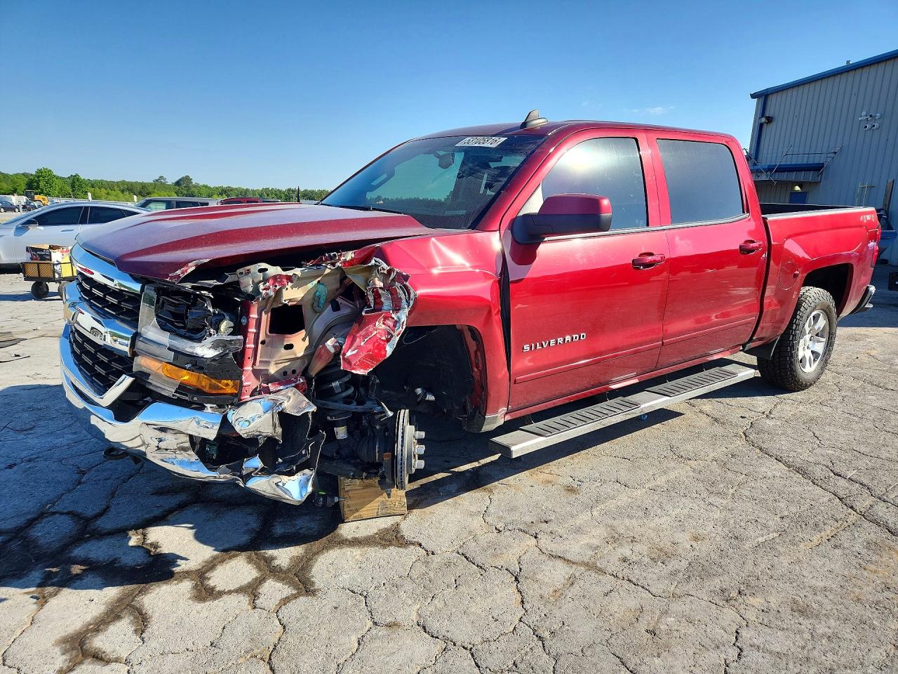 Salvage Chevrolet Silverado Image