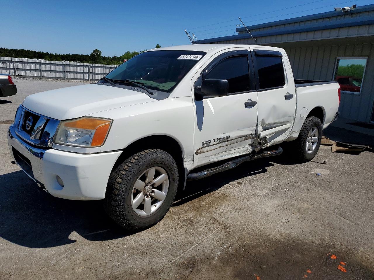 Salvage Nissan Titan Image