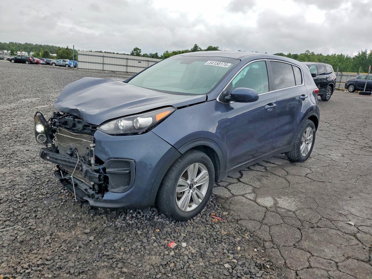 Salvage Kia Sportage Image