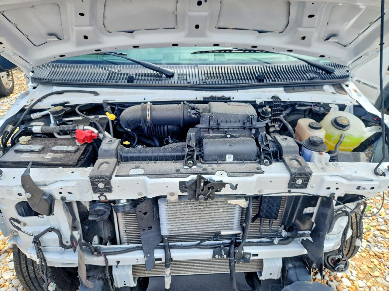 Ford Econoline E350 Super Duty Cutaway Van