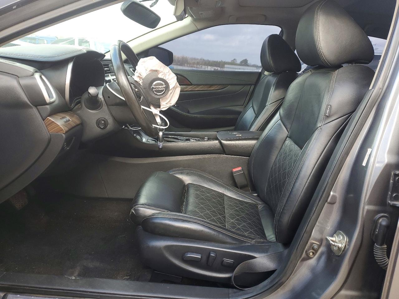 Nissan Maxima Platinum
