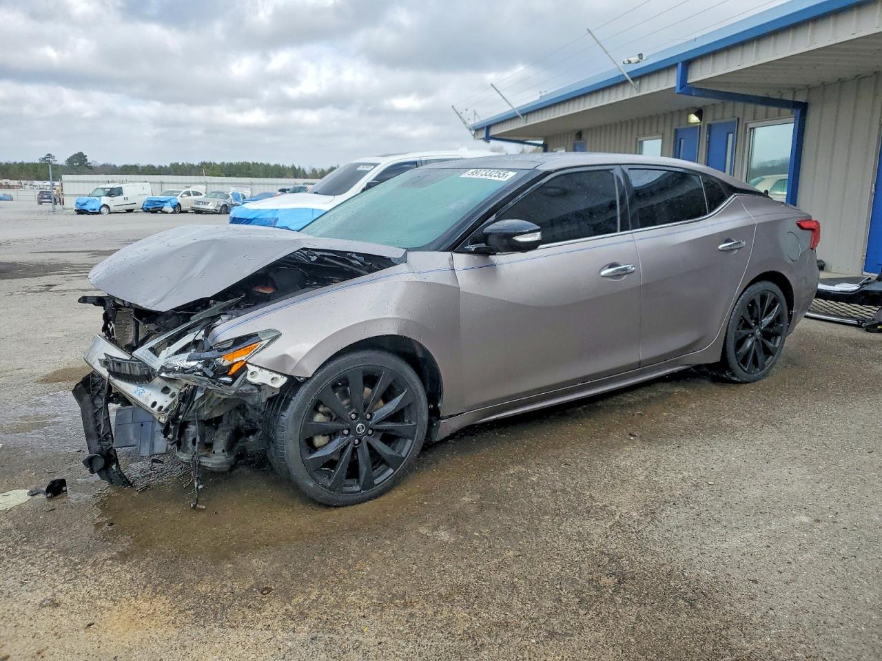 Salvage Nissan Maxima Image