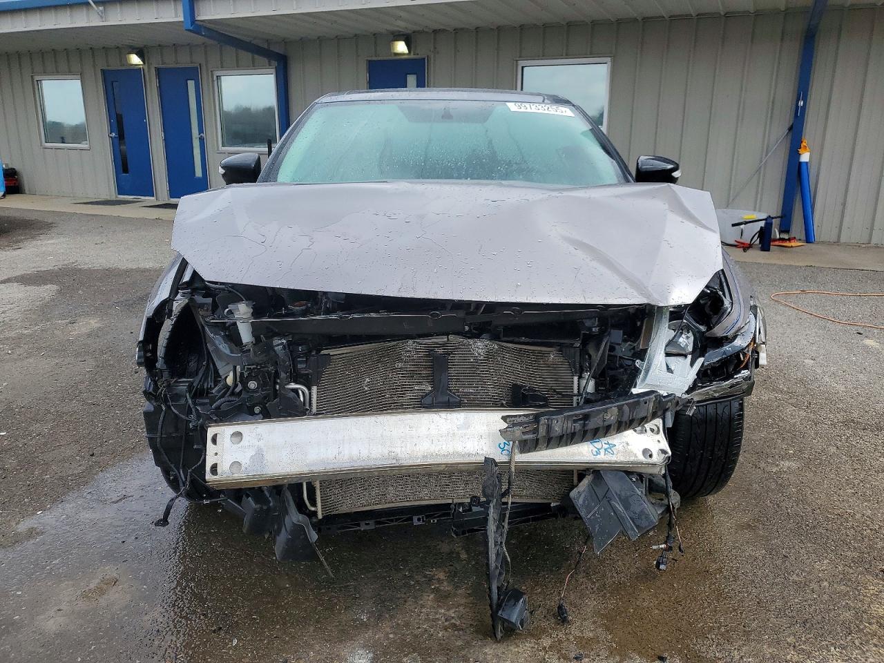 Nissan Maxima Platinum