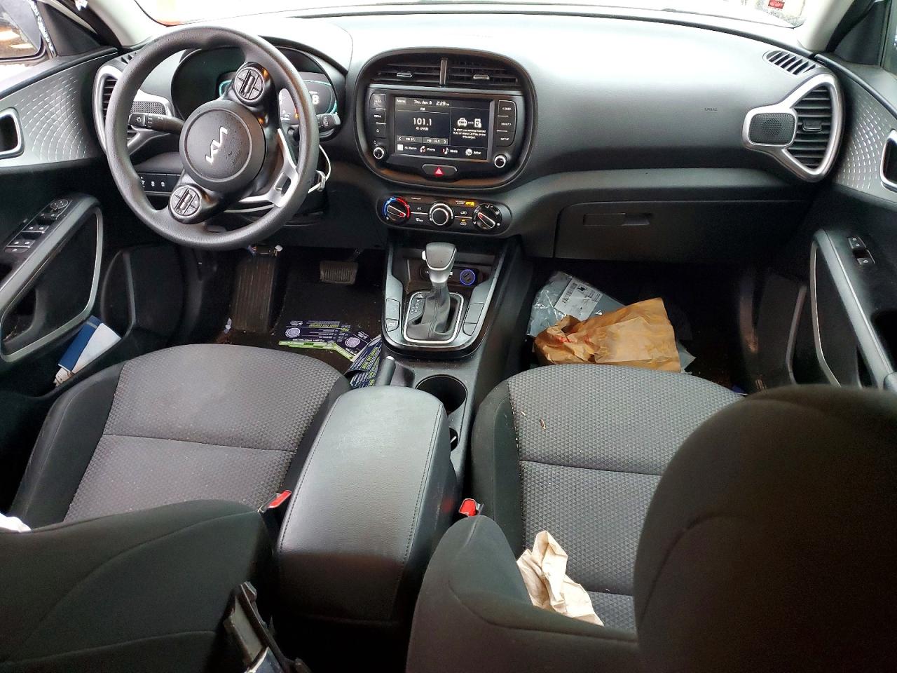 Kia Soul Lx