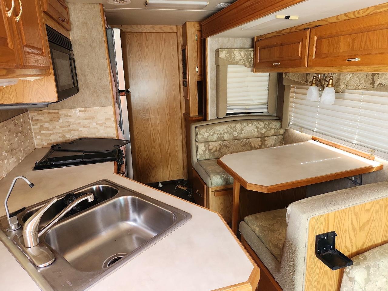 Workhorse Custom Chassis Motorhome Chassis W22