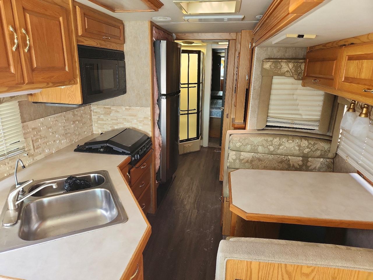 Workhorse Custom Chassis Motorhome Chassis W22