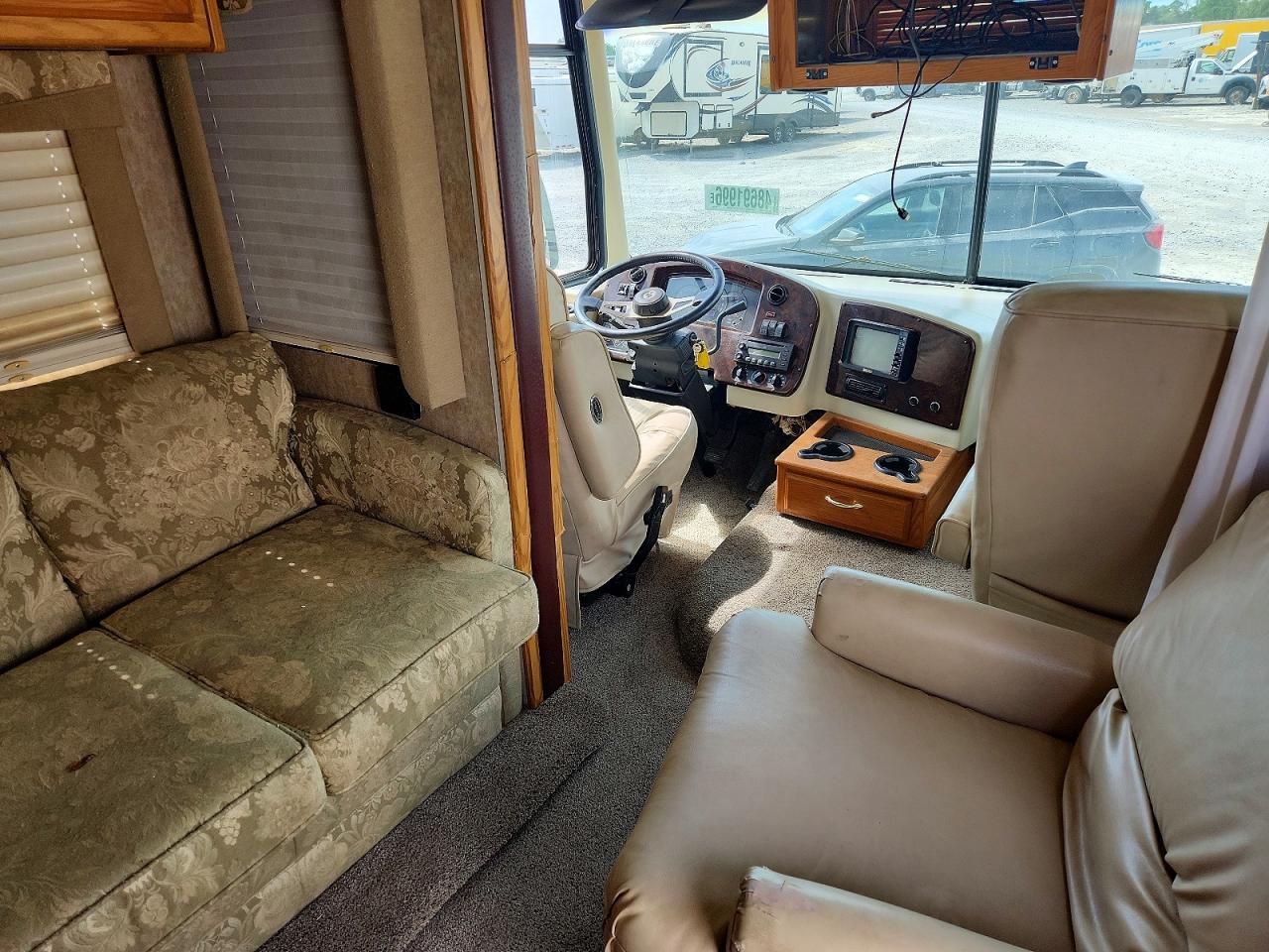 Workhorse Custom Chassis Motorhome Chassis W22