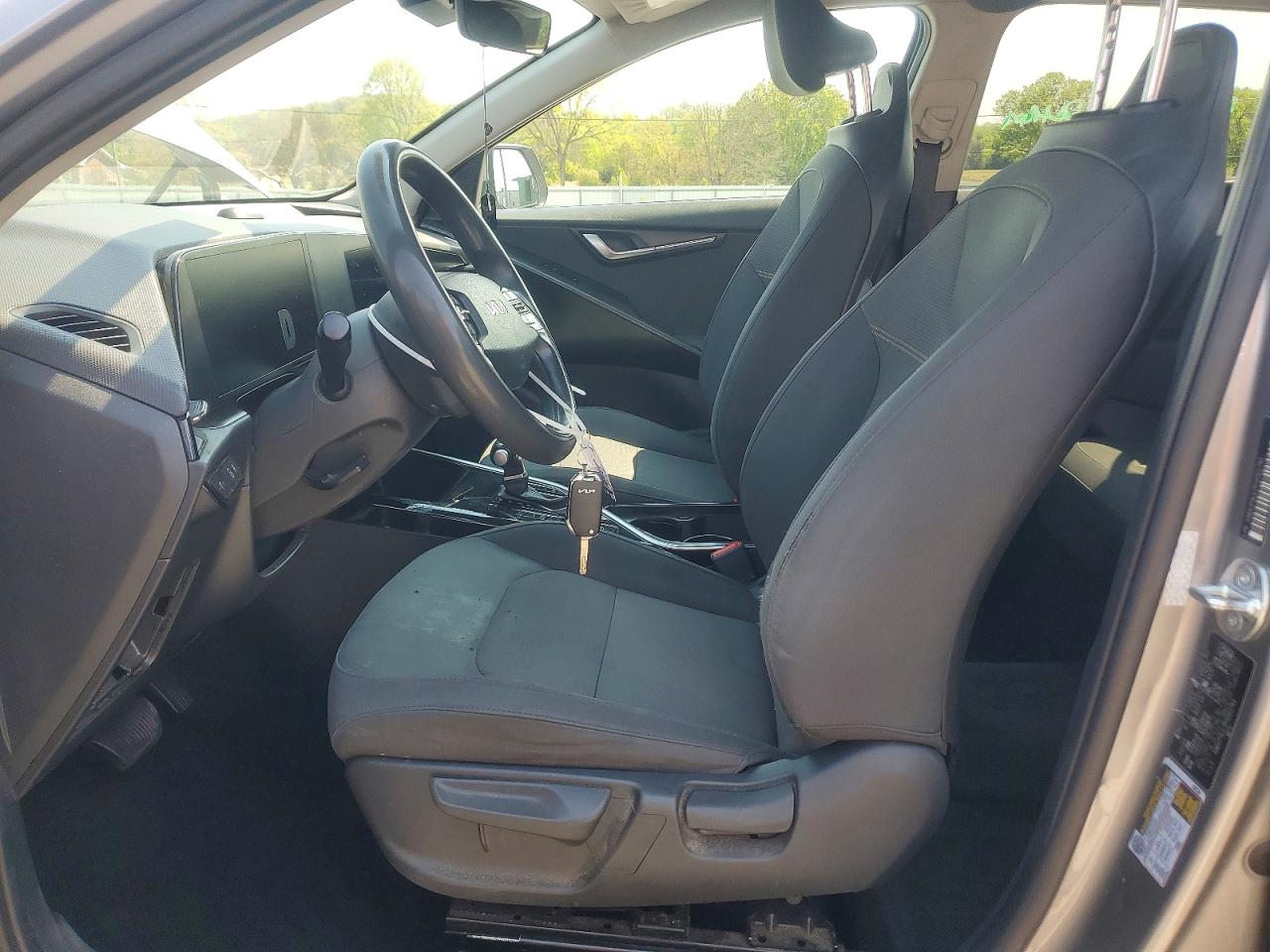 Kia Niro Lx