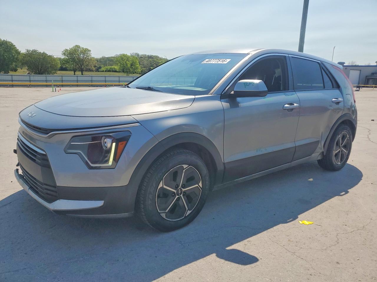 Salvage Kia Niro Image