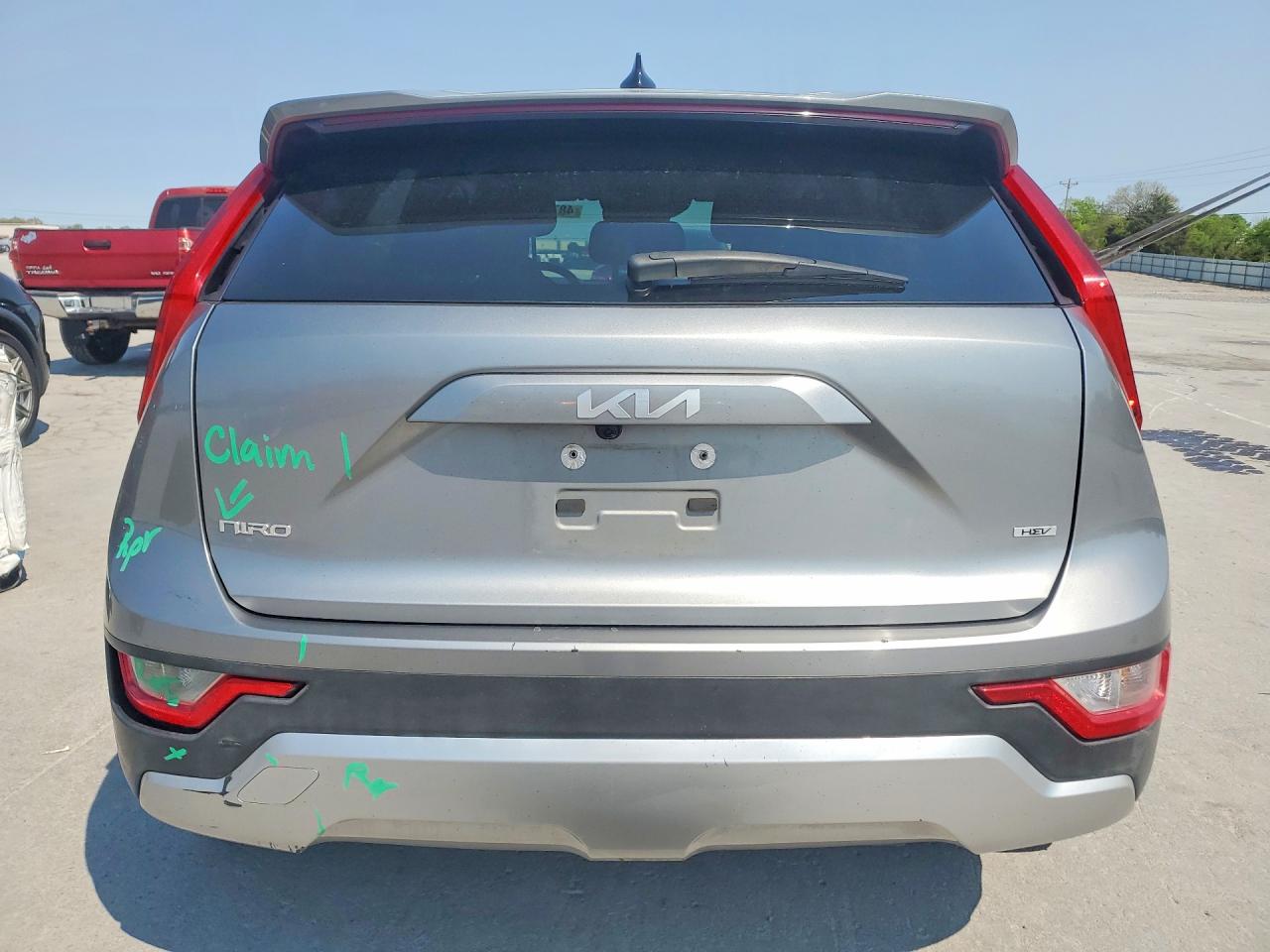 Kia Niro Lx