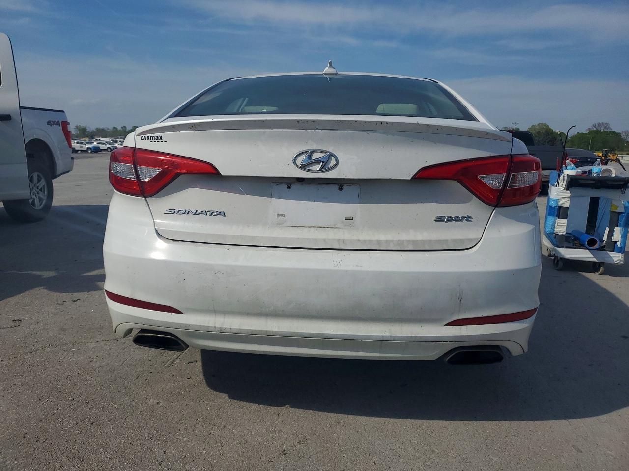 Hyundai SONATA Sport