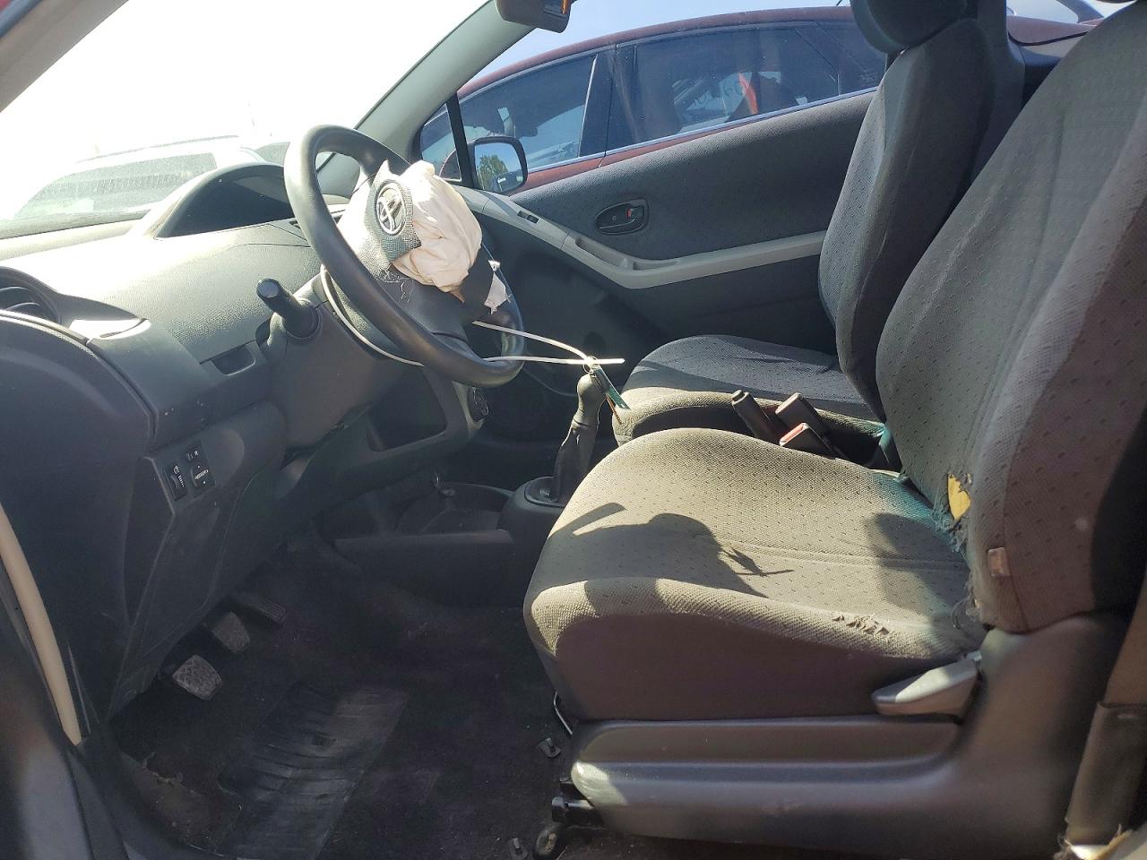 Toyota Yaris Base