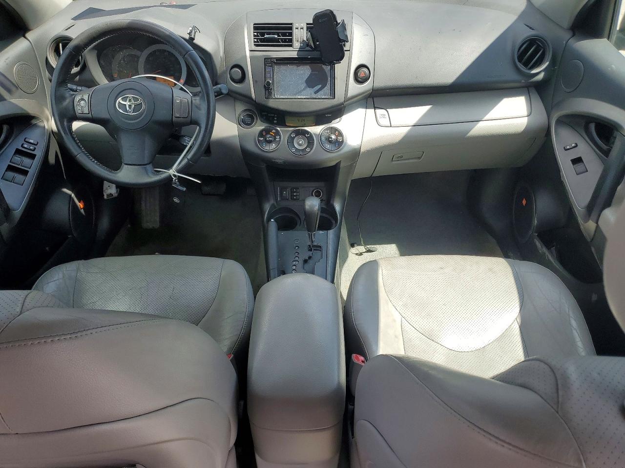 Toyota RAV4 Limited
