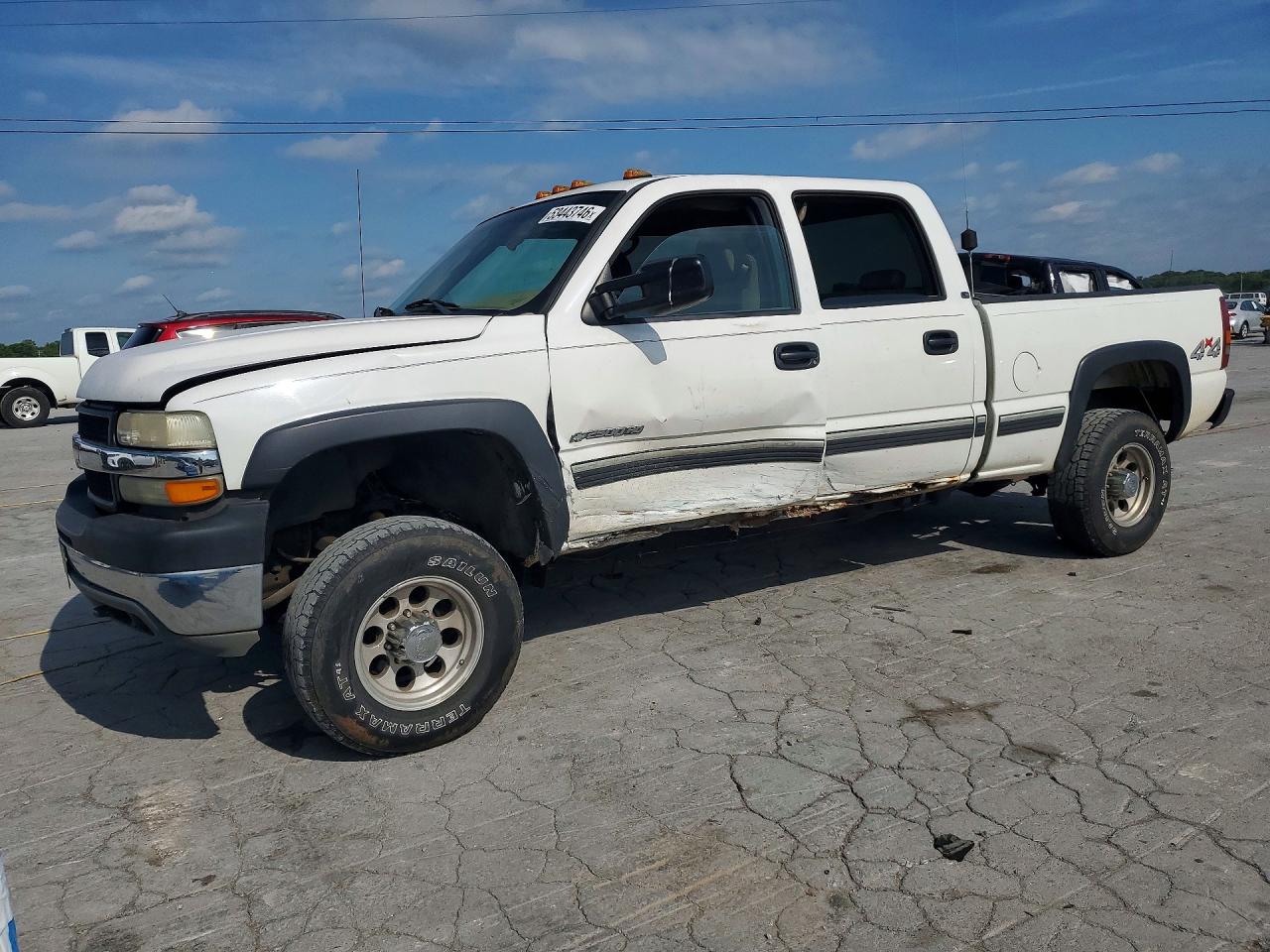 Salvage Chevrolet Silverado Image