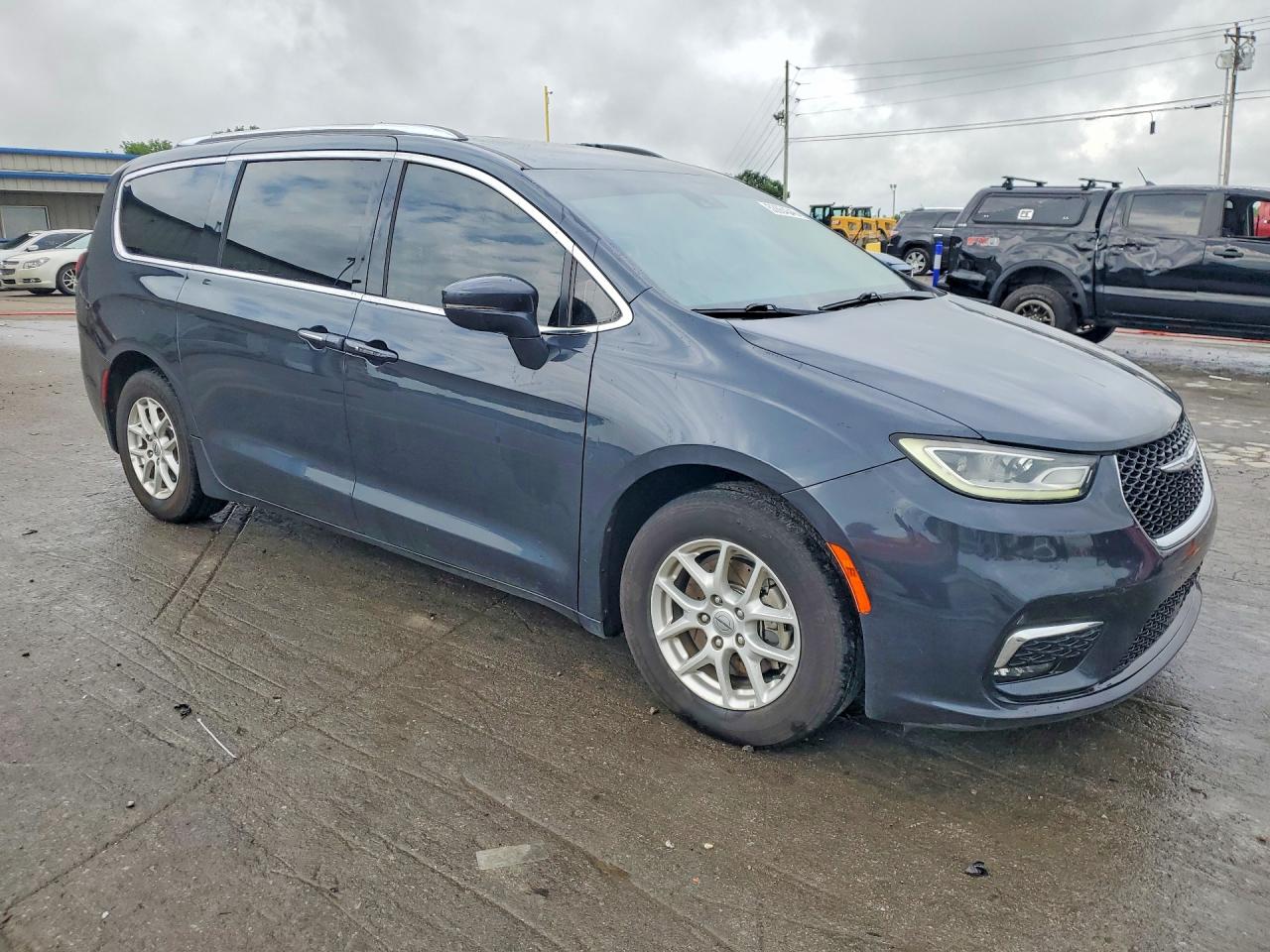 Chrysler Pacifica Touring L