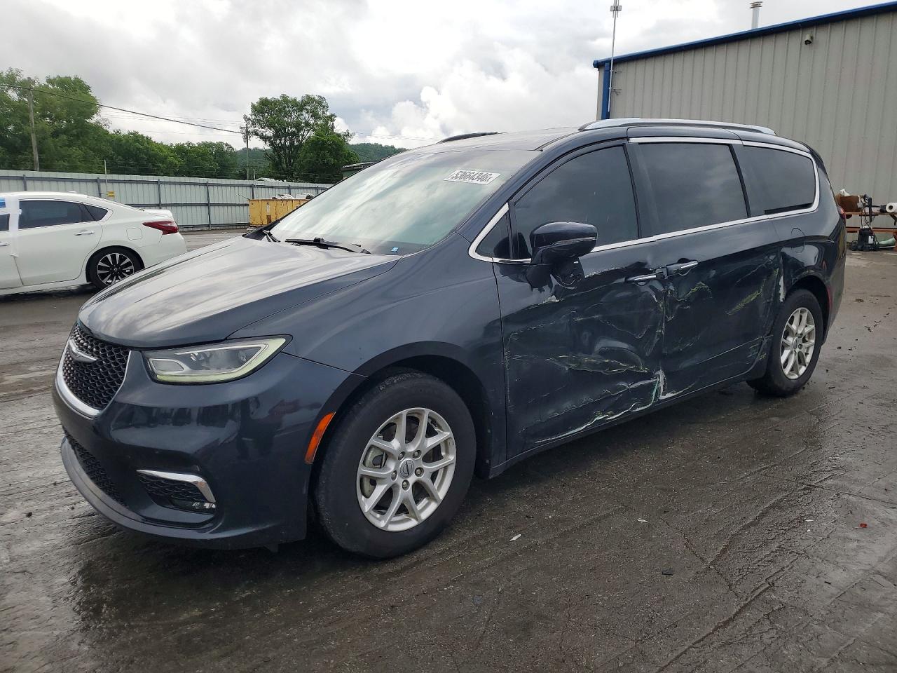 Salvage Chrysler Pacifica Image