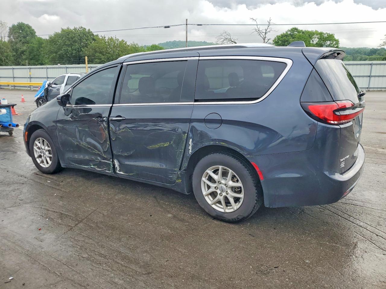 Chrysler Pacifica Touring L