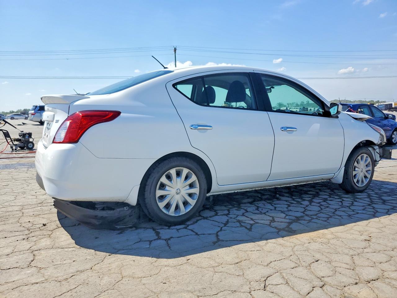 Nissan Versa 1.6 Sv