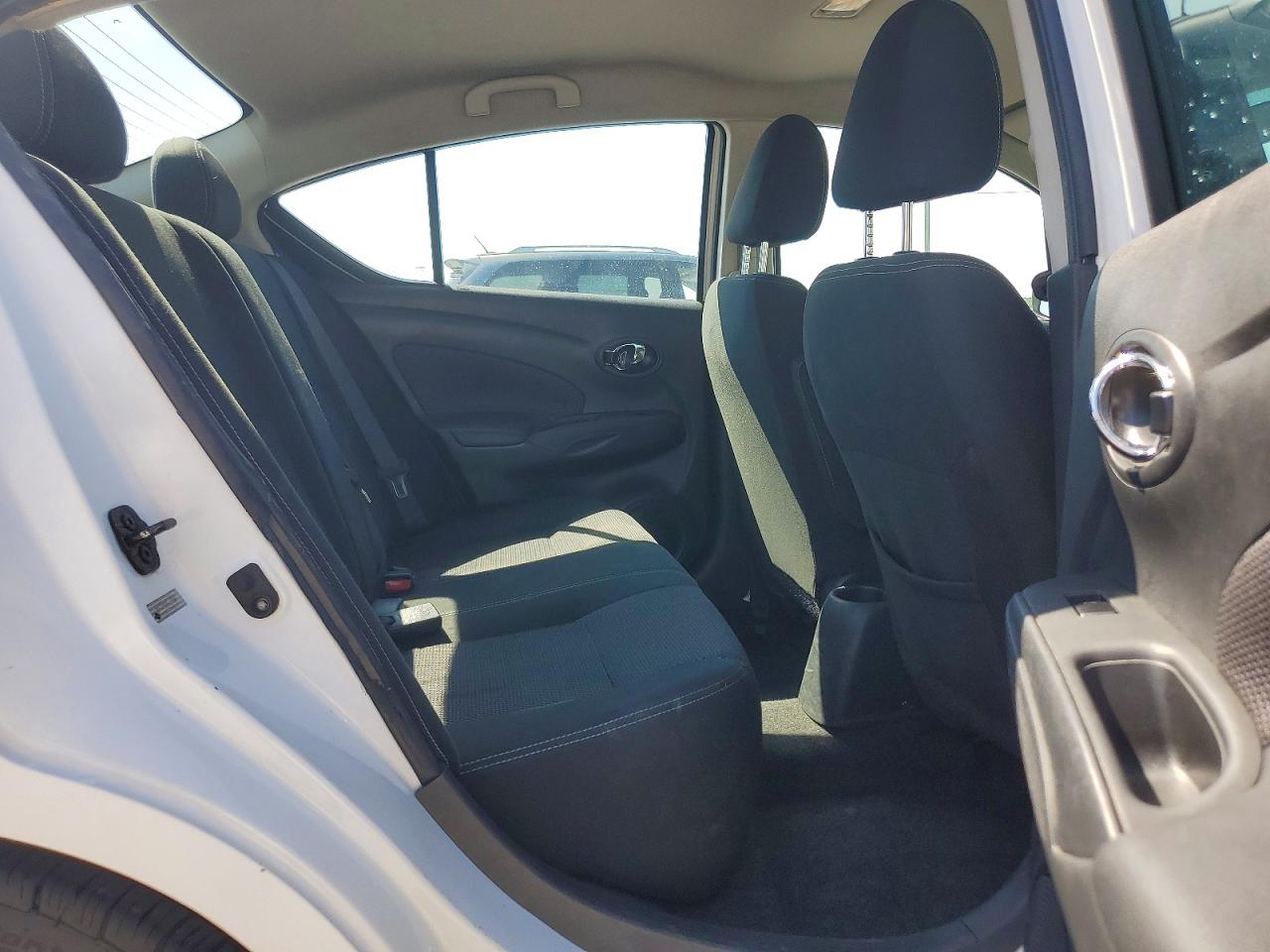 Nissan Versa 1.6 Sv