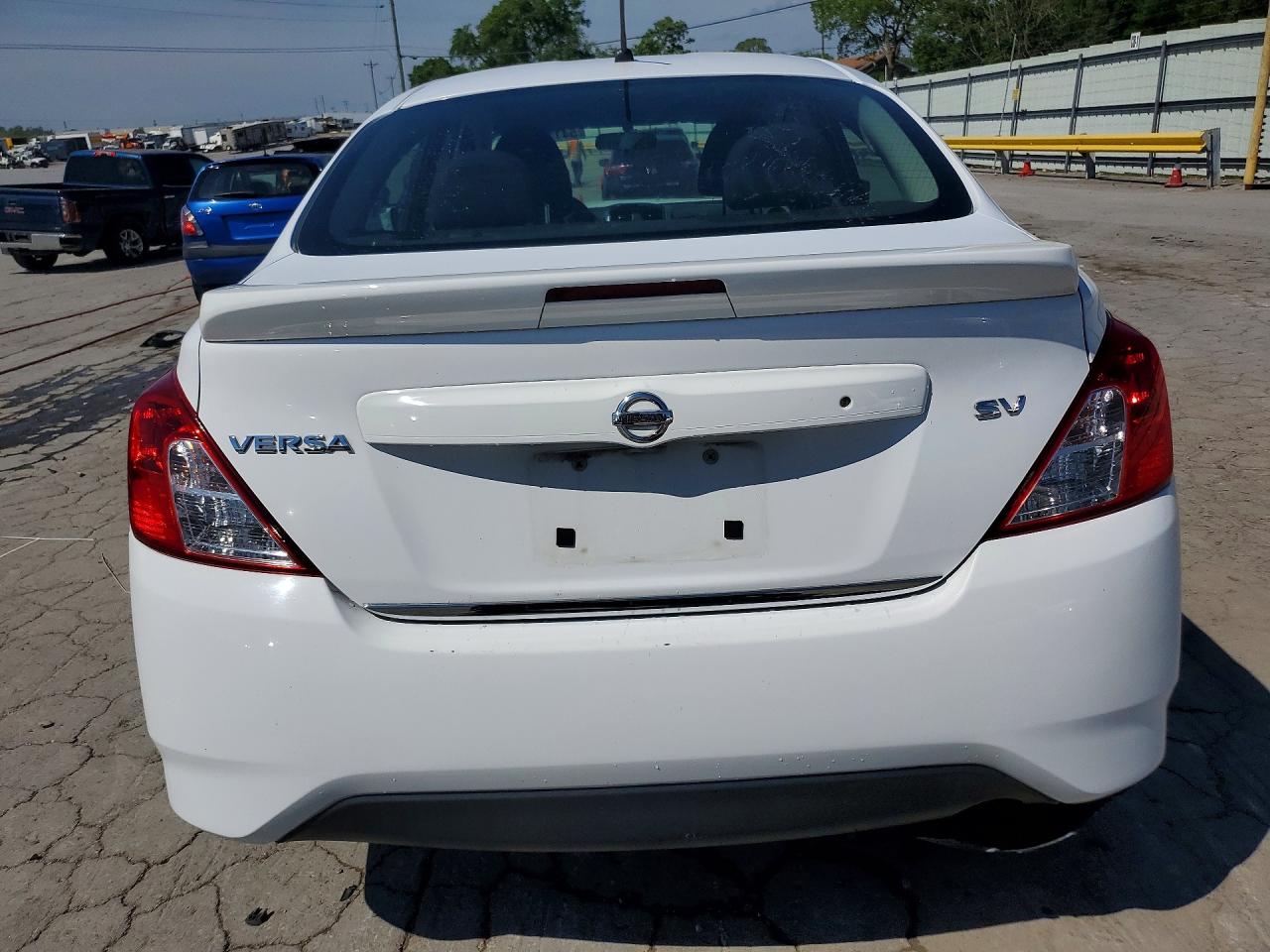Nissan Versa 1.6 Sv
