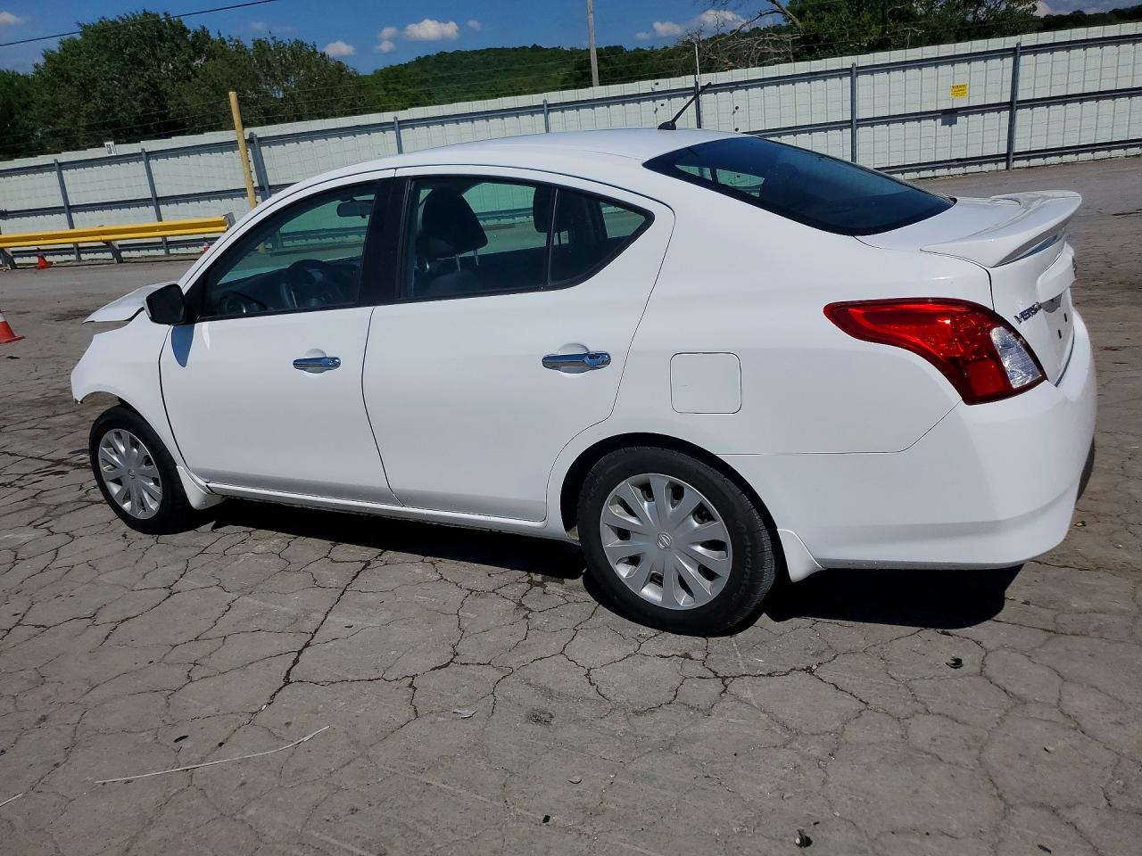 Nissan Versa 1.6 Sv