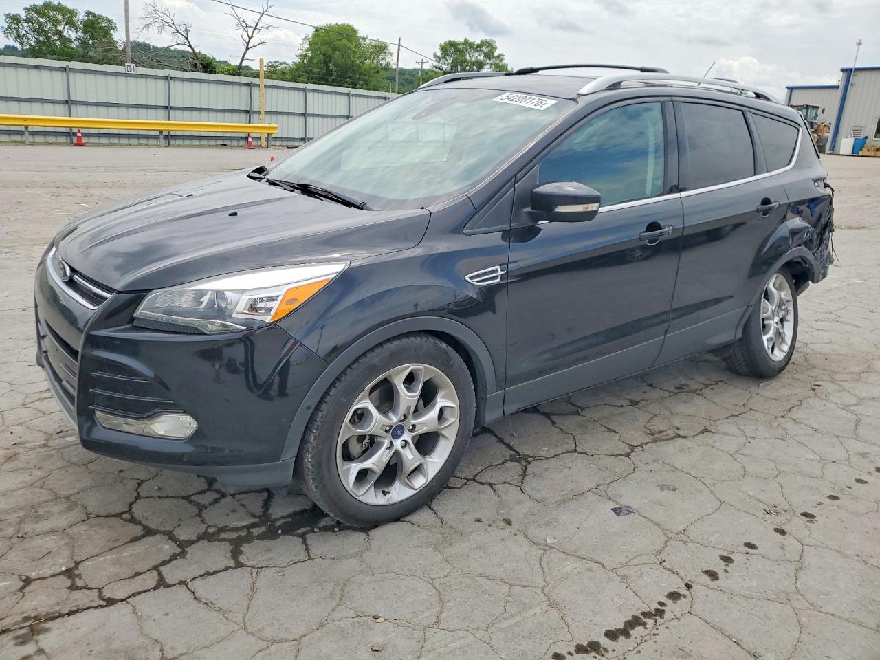 Salvage Ford Escape Image