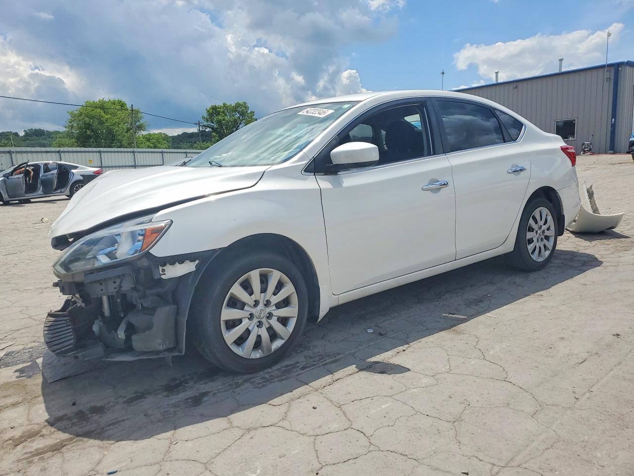 Salvage Nissan Sentra Image