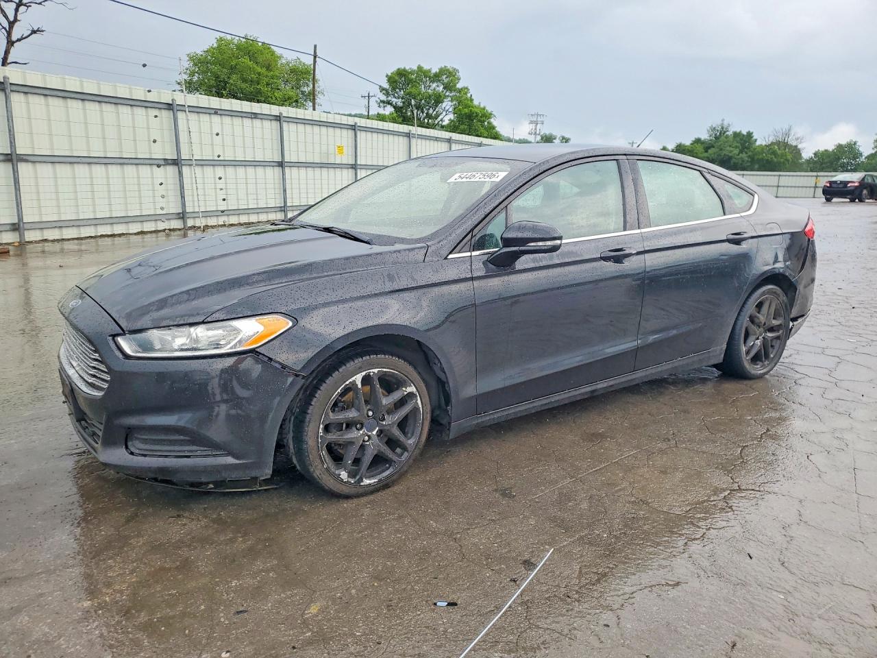 Salvage Ford Fusion Image